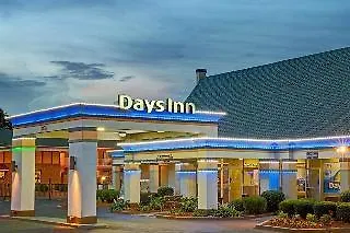 Charlotte Speedway Inn And Suites Hotel