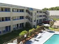 Charlotte Speedway Inn And Suites Hotel